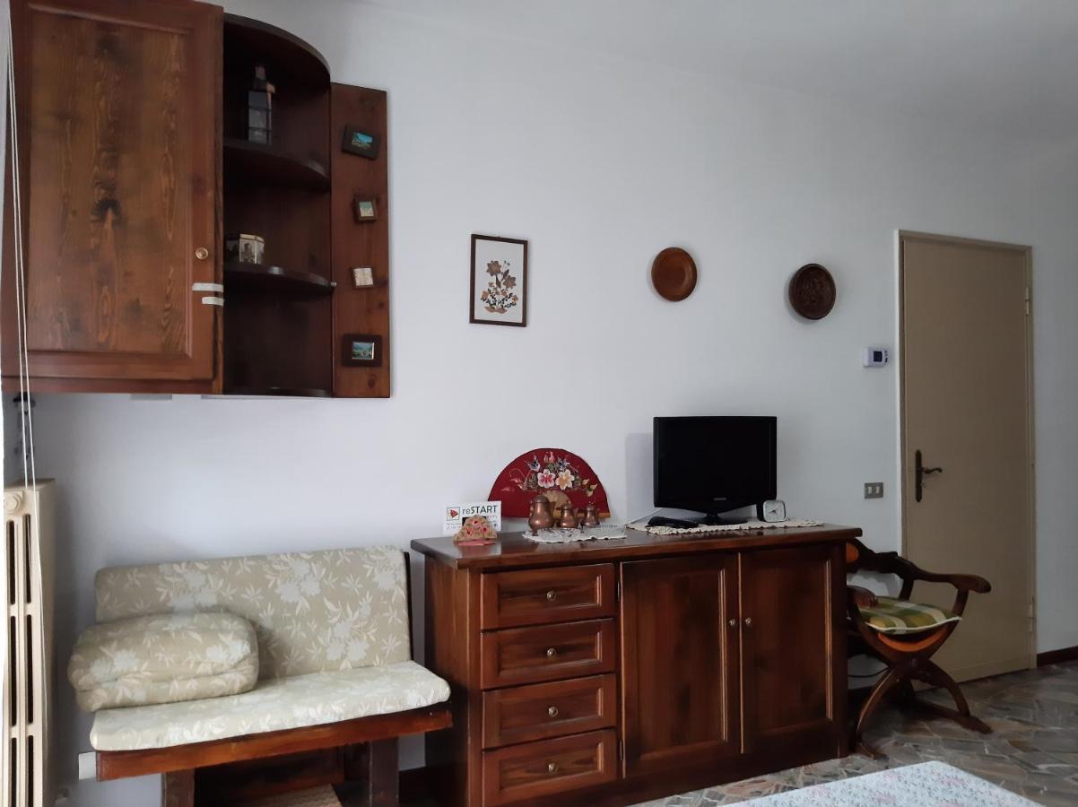 Bilocale A Piazza Brembana Apartment Exterior photo